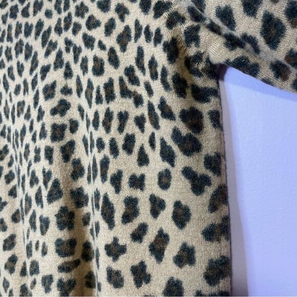 Valerie Stevens 100% Merino Wool Sweater Leopard Print Crew 3/4 Sleeve Medium - Picture 9 of 10